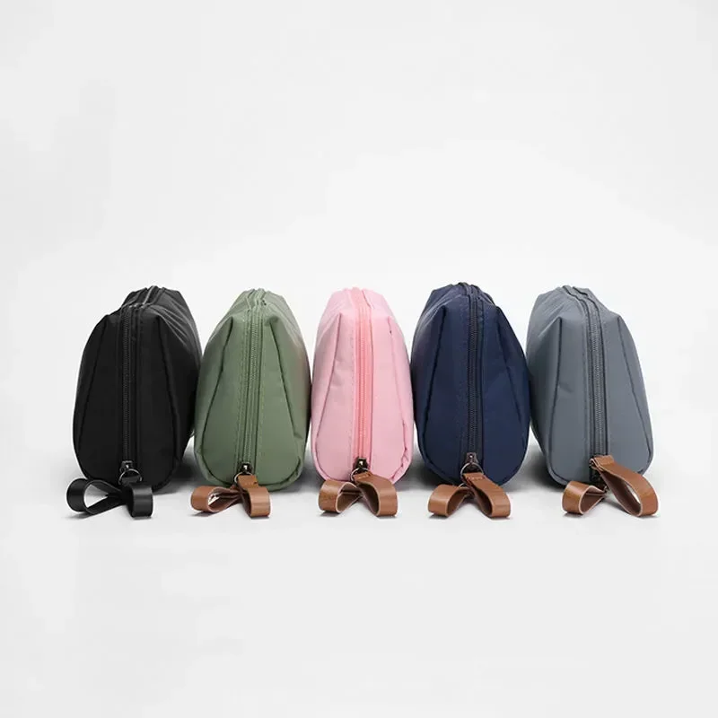 New Simple Women Cosmetic Bag  - Luxury Skincare Box บทวิจารณ์และราคา
